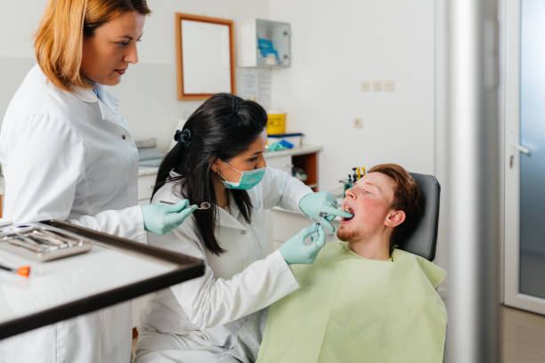 Best Emergency Tooth Extraction in Tuolumne City, CA